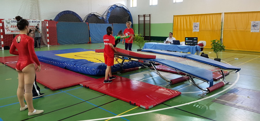 Prova de saltos em Trampolim no Montijo